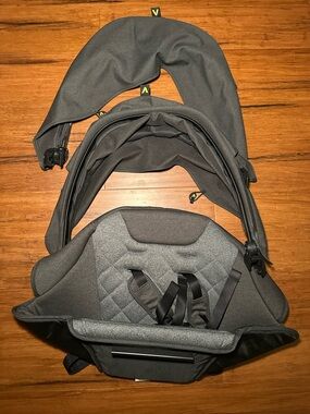 VEER standard 2 sun shade click on canopies & infant seat bundle